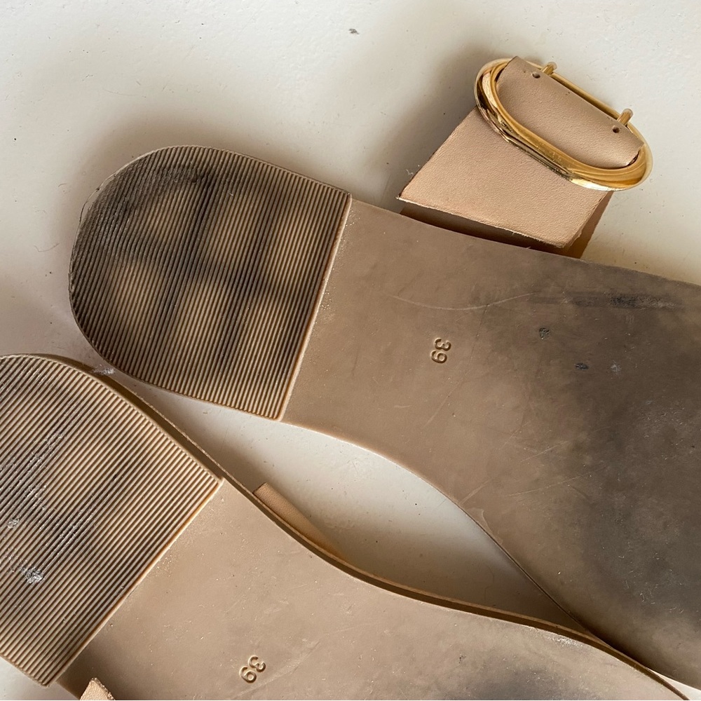 Milk and honey sandals - Picture 3 of 3